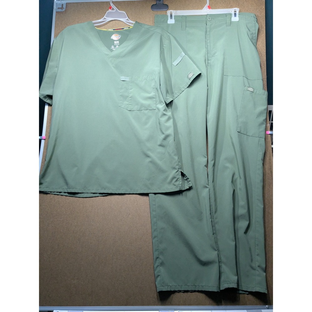 Dickies EDS Essentials Scrub Set Sage Green V-Neck Top Cargo Pants Size Medium